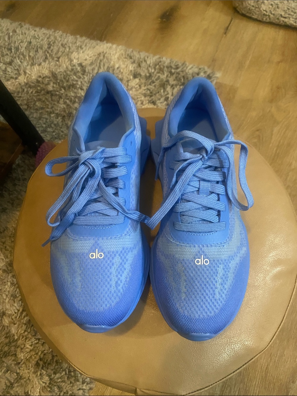 ALO Yoga Women's or Men’s Periwinkle Blue Athletic Runner Sneakers